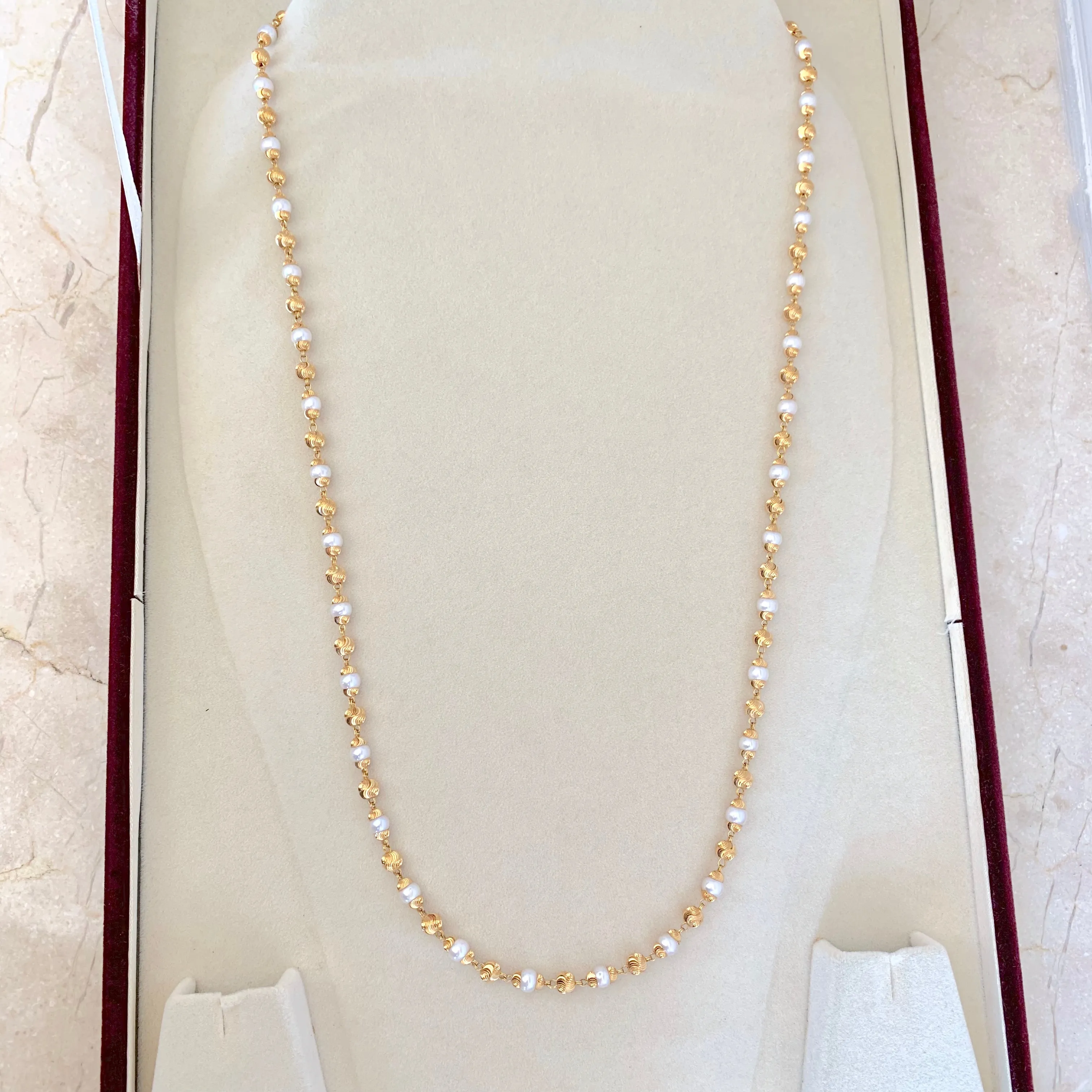 Alternating Gold   Pearl Chain