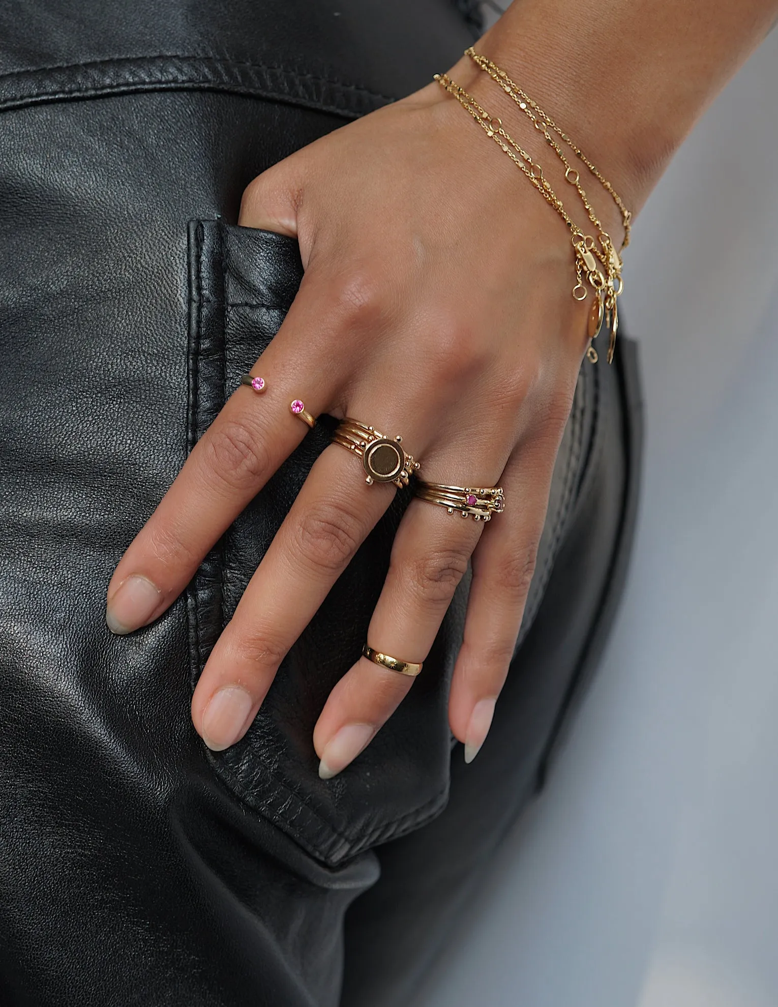 Ella knuckle-ring <br>Solid gold