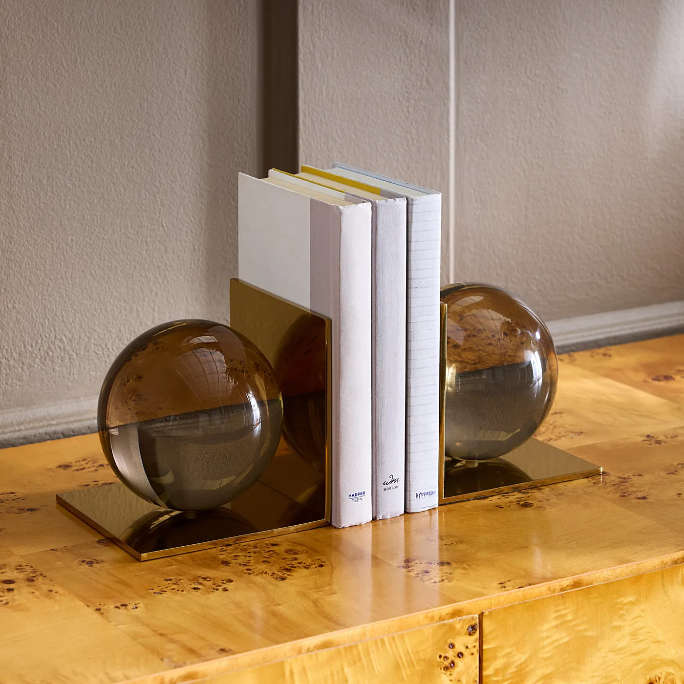 Globo Bookends