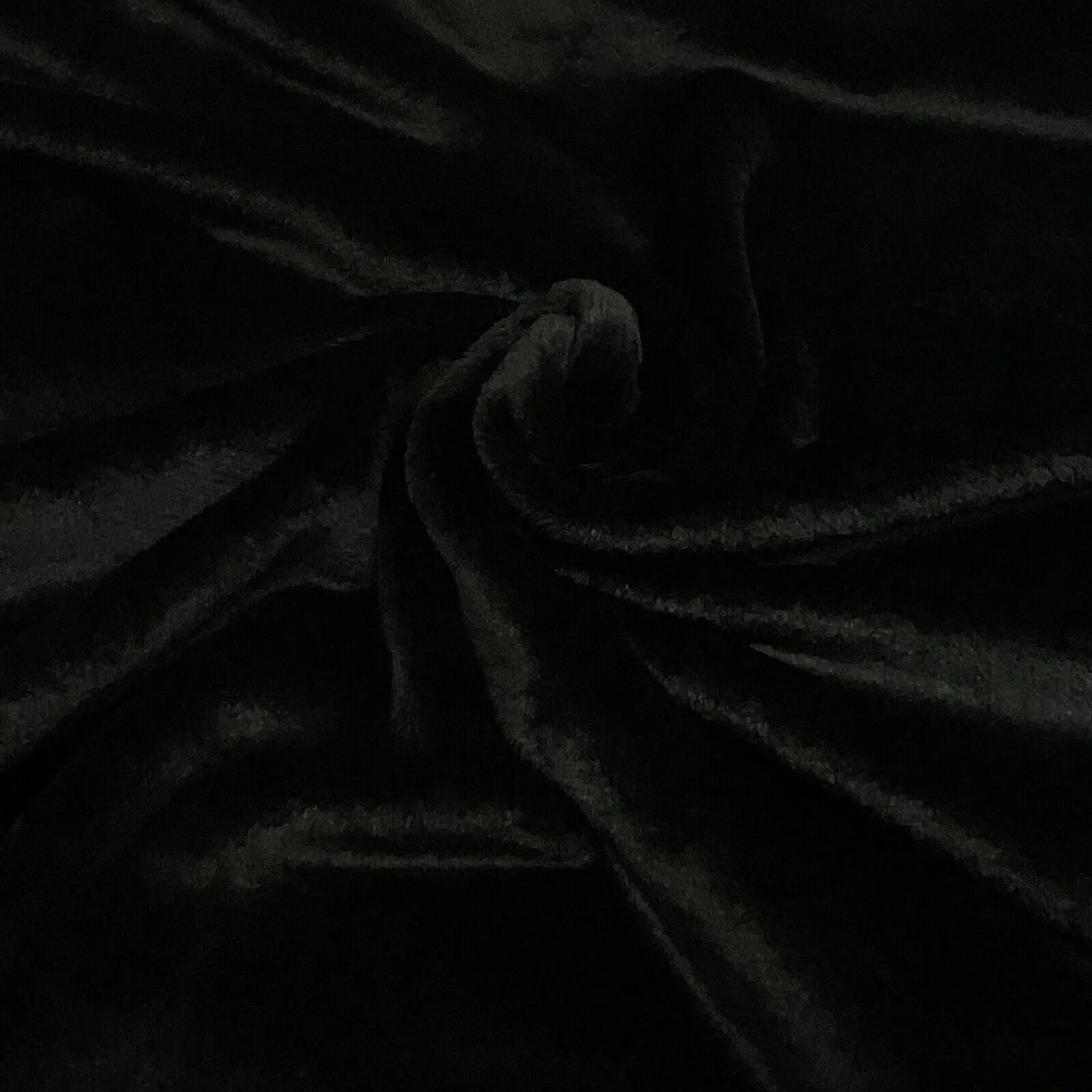 Plain Cuddle fleece ideal for gowns, scarfs, fleece, fabric  148cm M1668